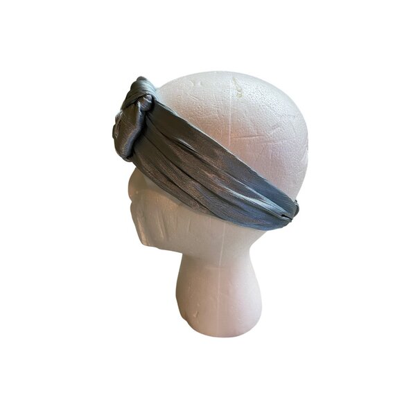 Elegant Pleated Headband With Knotted Front In Shimmering Blue - Picture 2 of 6